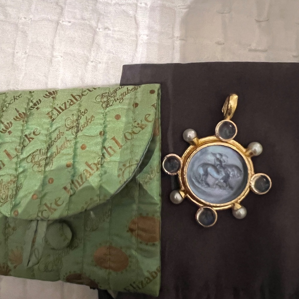 Elizabeth Locke pendant